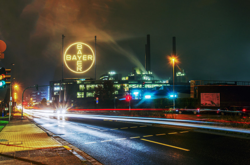 Bayer Werke in Leverkusen - Industrieentsorgung durch die RELOGA